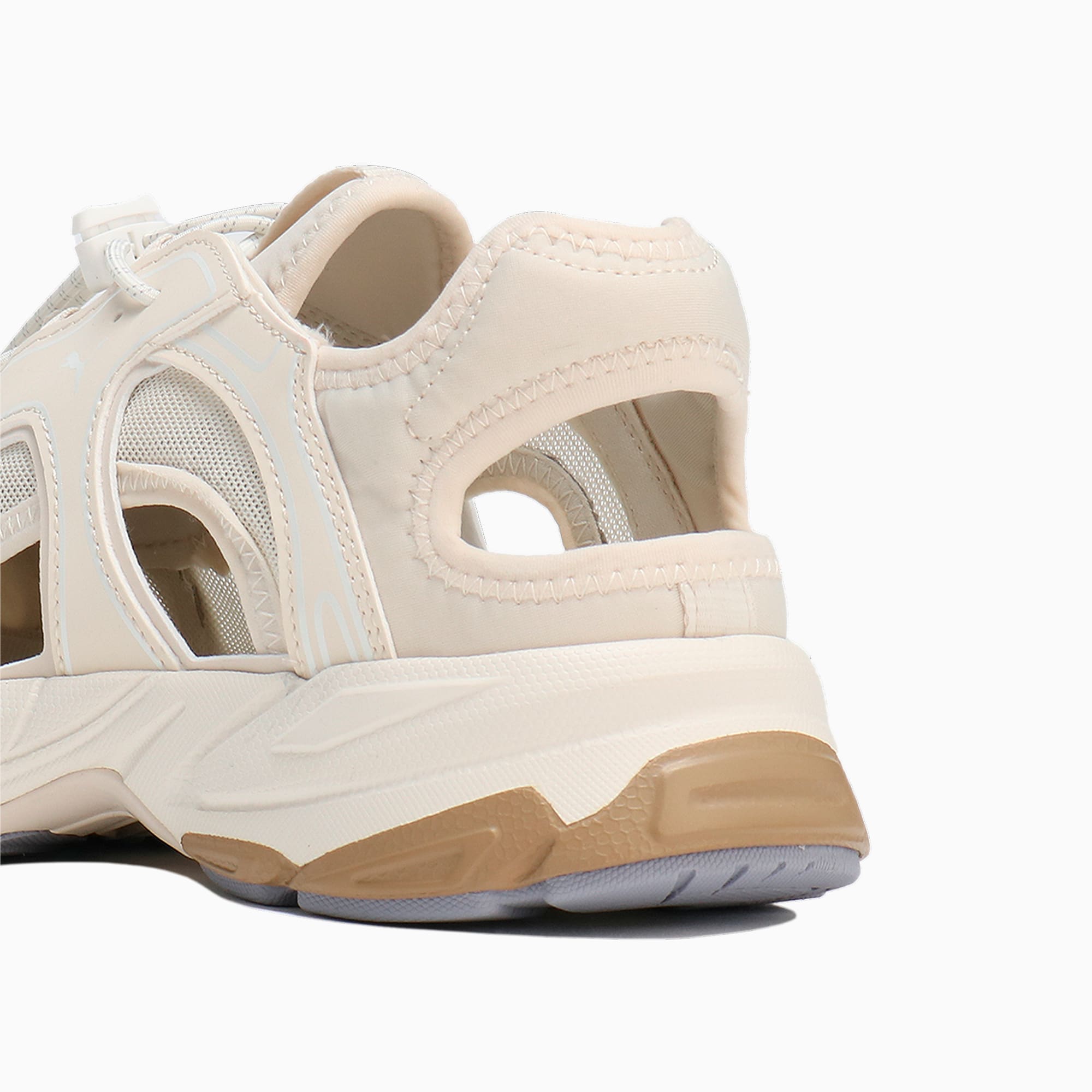 Lookbook Velo MU Sandalen 399152-03