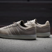 Zapatillas de Cuero Velosamba IH5213 2