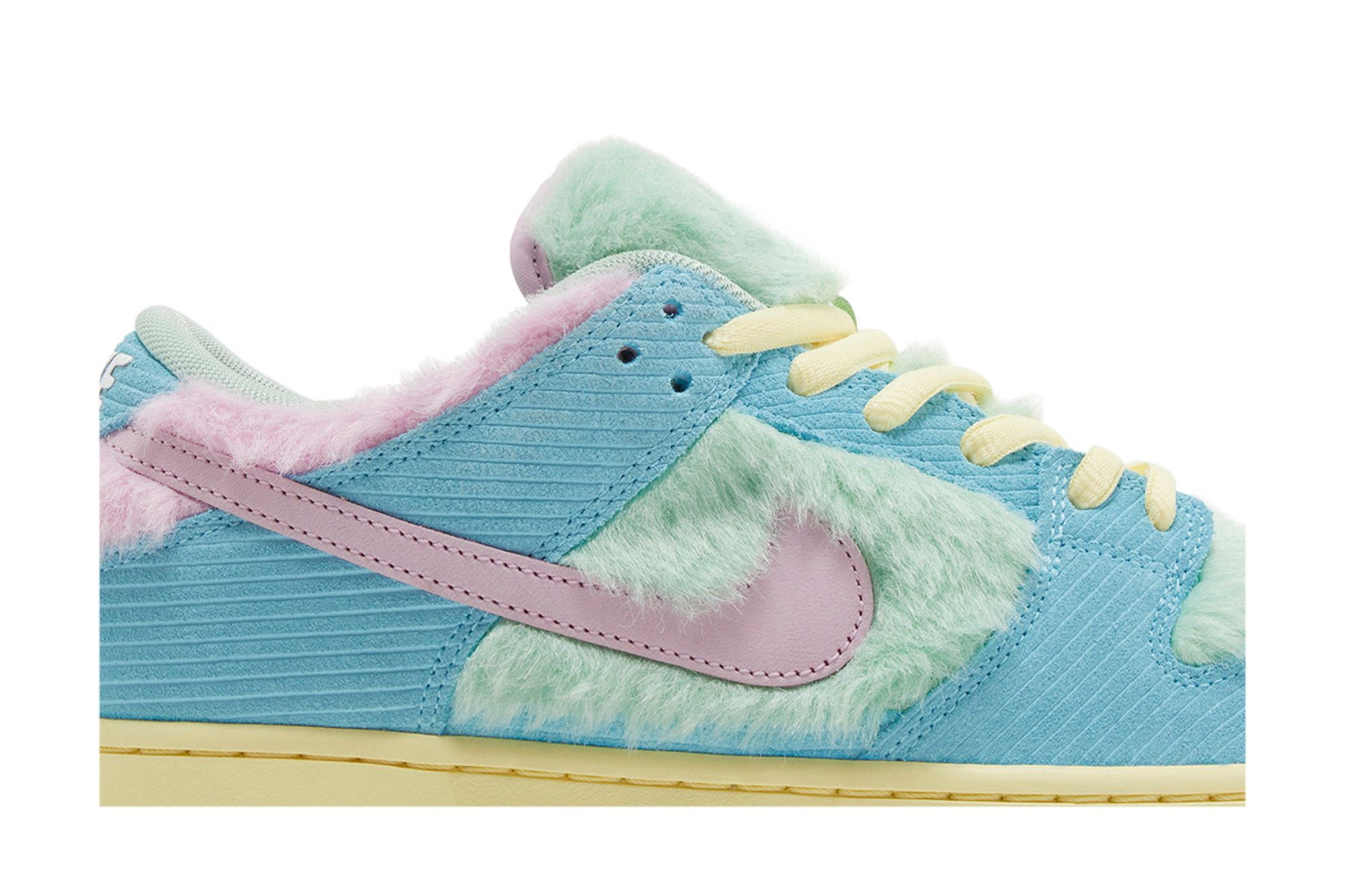 Lookbook Verdy x Nike Dunk Low SB ''Visty'' Sneakers FN6040-400
