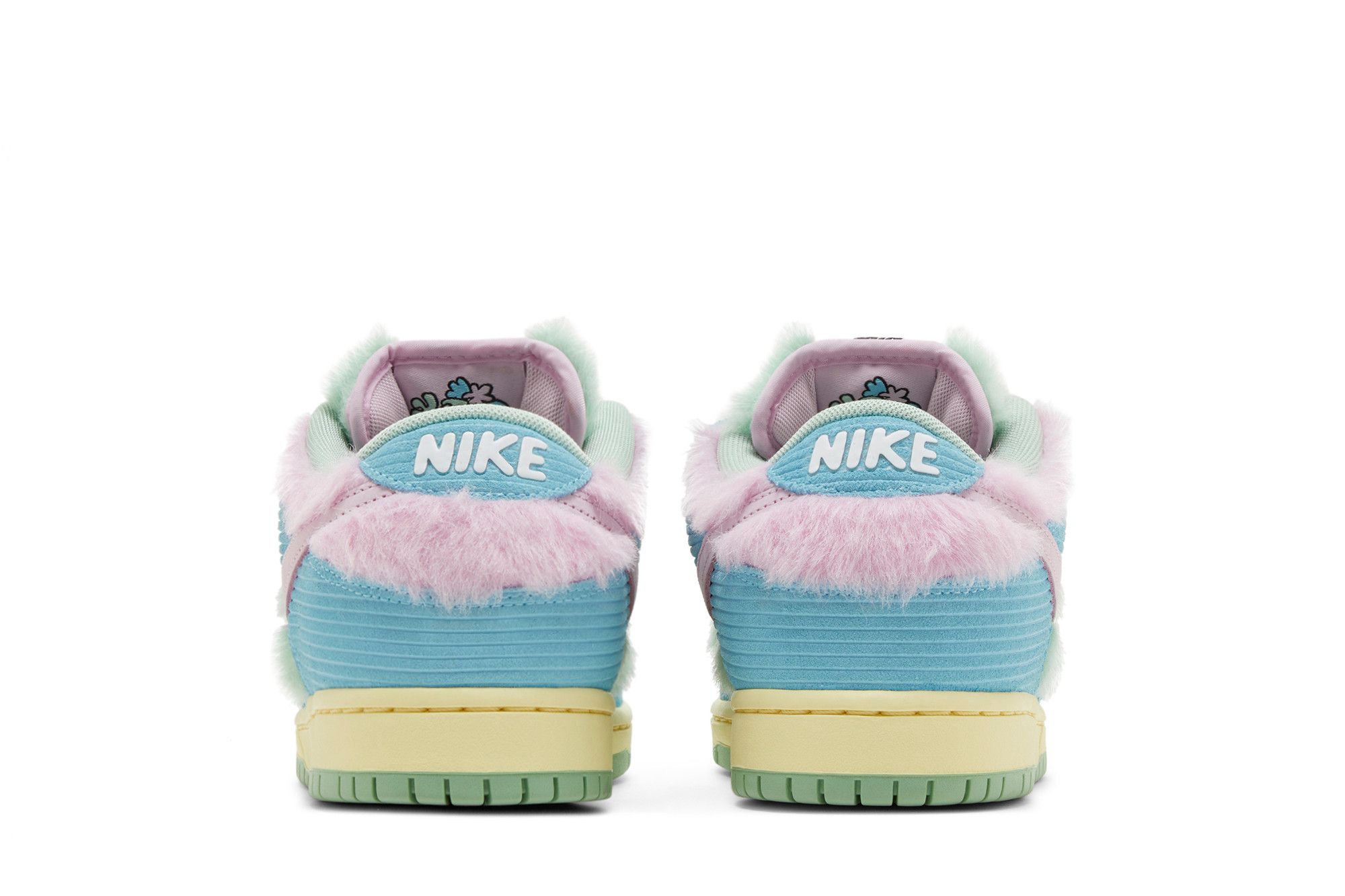 Sizing Verdy x Nike Dunk Low SB ''Visty'' Sneakers FN6040-400