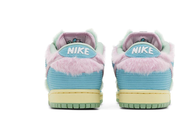 Verdy x Nike Dunk Low SB ''Visty'' Sneakers FN6040-400 Sizing Verdy x Nike Dunk Low SB ''Visty'' Sneakers FN6040-400