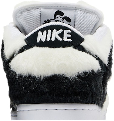 Verdy x Nike Dunk Low SB Friends & Family 'Vick' FN6039-100 Sizing Verdy x Nike Dunk Low SB Friends & Family 'Vick' FN6039-100