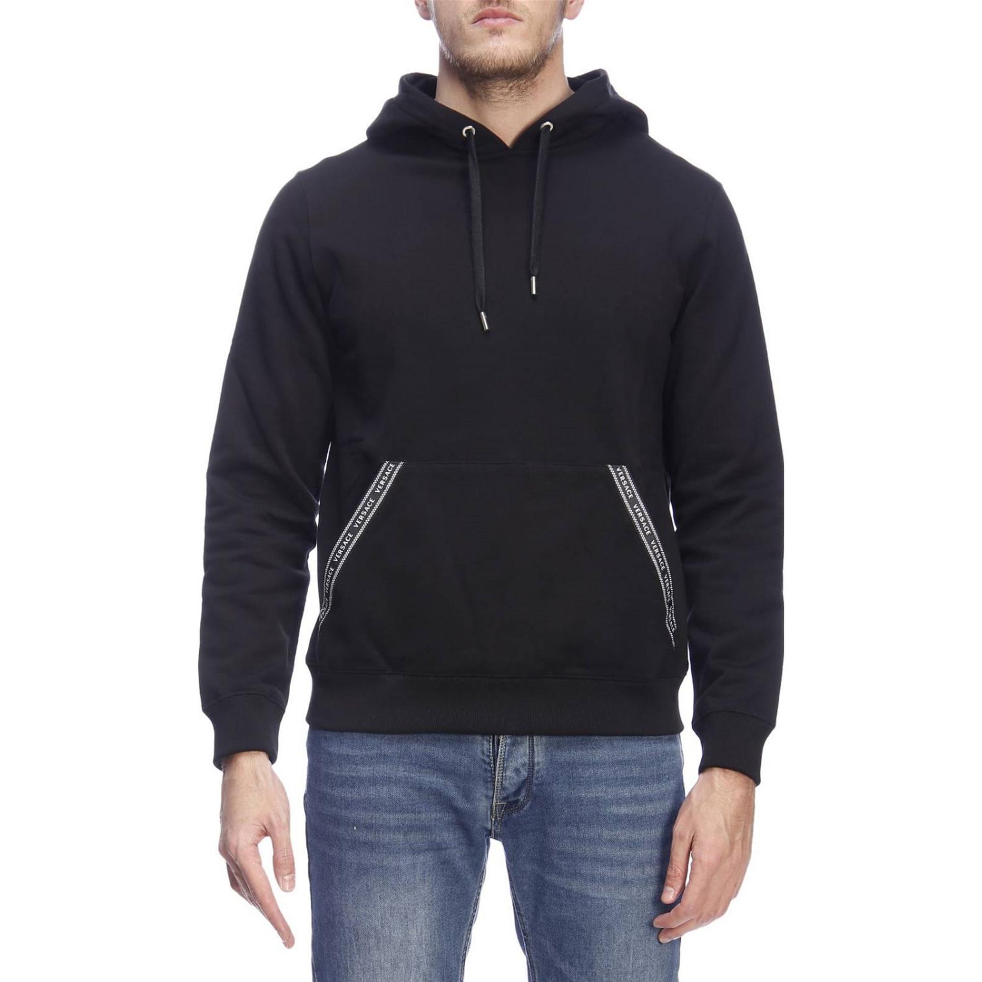 Shop 베르사체 블랙 로고 레터 프린트 드로스트링 후드티. A81512S-A234889-A1008