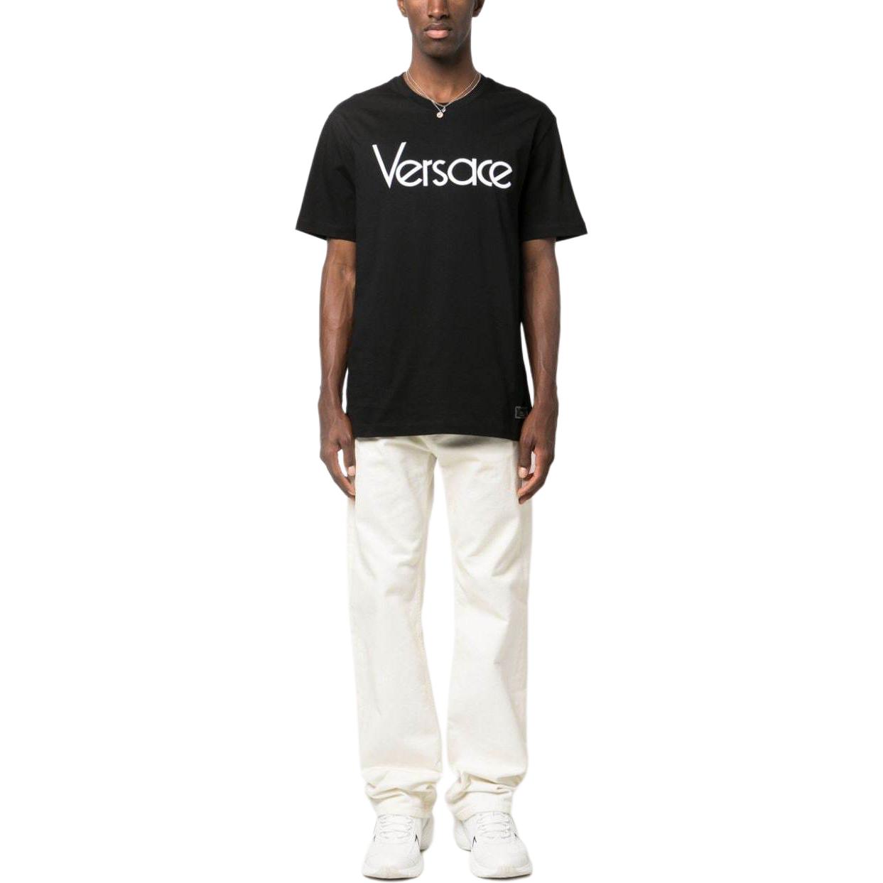 VERSACE  Black Logo Print Crew Neck Short Sleeve T-Shirt 1012545-1A09028-1B000 圖 4