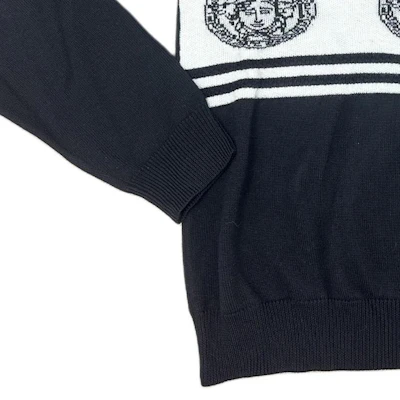 VERSACE Suéter Negro con Estampado de Logo en el Pecho 1002719-1A01993-BG1B000 Details for VERSACE Suéter Negro con Estampado de Logo en el Pecho 1002719-1A01993-BG1B000