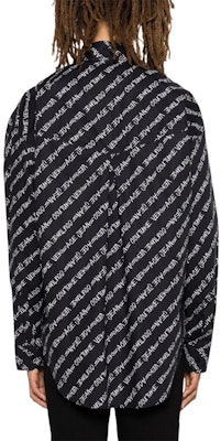 VERSACE Baju Kasual Lengan Panjang Cetak Logo Hitam. 75GAL21-6NS319-899 Shop VERSACE Baju Kasual Lengan Panjang Cetak Logo Hitam. 75GAL21-6NS319-899