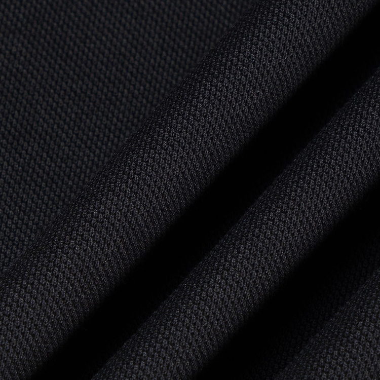 Purchase VERSACE Baju Polo Hitam dengan Logo Sulaman di Dada. 1002545-1A01875-1B0000