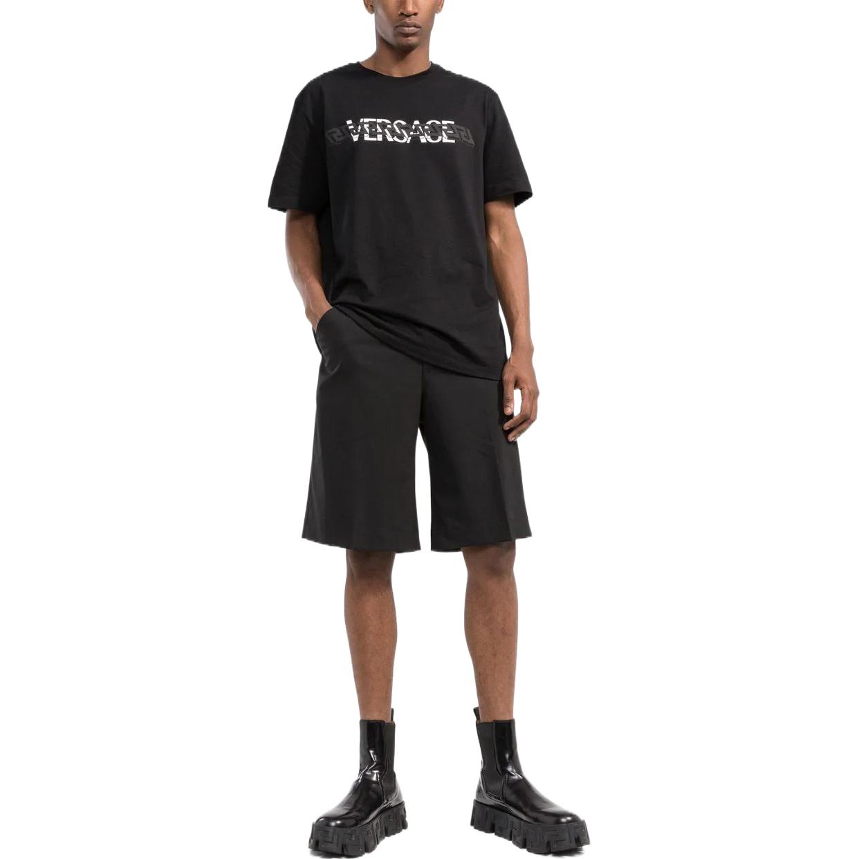 VERSACE  Black Short Sleeve T-Shirt with Logo Print Crew Neck Casual Wear 1006441-1A04408-1B000 圖 4