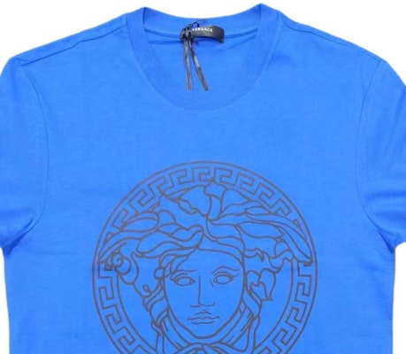 VERSACE 藍色標誌圖案印花圓領T恤 A89497S-A230901-2UB80 Lookbook VERSACE 藍色標誌圖案印花圓領T恤 A89497S-A230901-2UB80