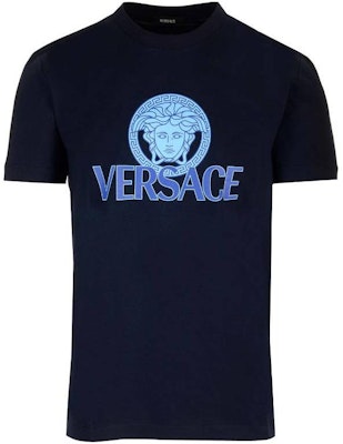 ヴェルサーチ ブルーロゴプリント リラックスフィット クルーネック 半袖Tシャツ 1014226-1A10088-1UI20 Order ヴェルサーチ ブルーロゴプリント リラックスフィット クルーネック 半袖Tシャツ 1014226-1A10088-1UI20