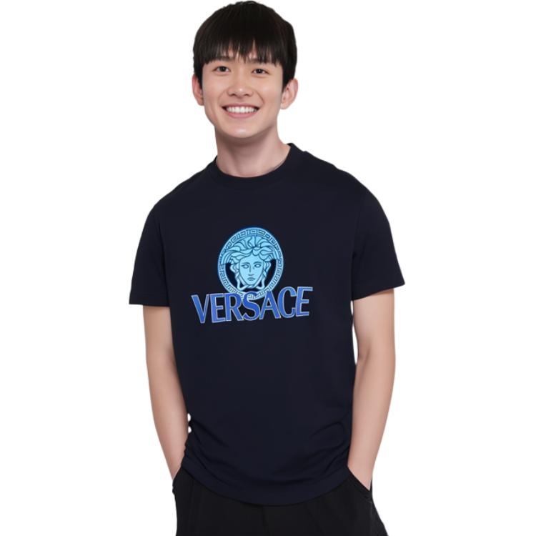 Purchase ヴェルサーチ ブルーロゴプリント リラックスフィット クルーネック 半袖Tシャツ 1014226-1A10088-1UI20