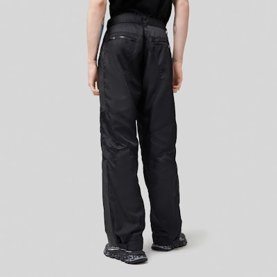 Pantalones Negros Anchos de Nylon Versace Casual para Uso Diario. A87541A230415A1008 Purchase Pantalones Negros Anchos de Nylon Versace Casual para Uso Diario. A87541A230415A1008