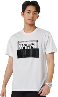 베르사체 로고 프린트 크루넥 반팔 티셔츠. 72GAHP0-3CJ00P-21003 Purchase 베르사체 로고 프린트 크루넥 반팔 티셔츠. 72GAHP0-3CJ00P-21003