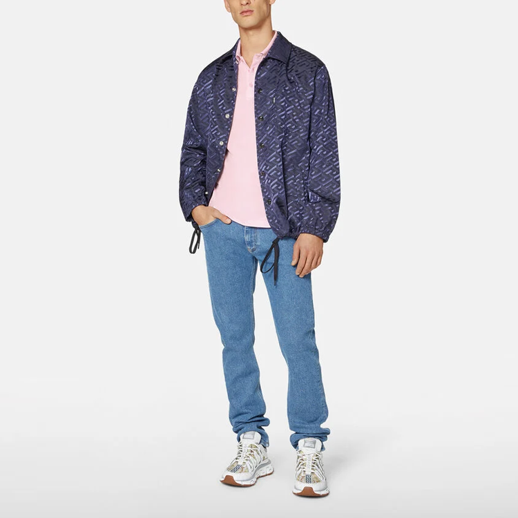 Lookbook 范思哲粉色纯色美杜莎刺绣短袖POLO衫 A87427-A237141-2P810