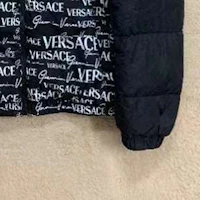 Cheap VERSACE 雙面字母印花連帽羽絨外套 - 黑色 1002751-1A02301-5B040