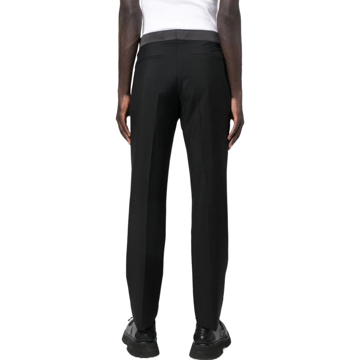 Shop Versace 修身刺繡標誌休閒褲 - 黑色 1006363-1A04317-1B000