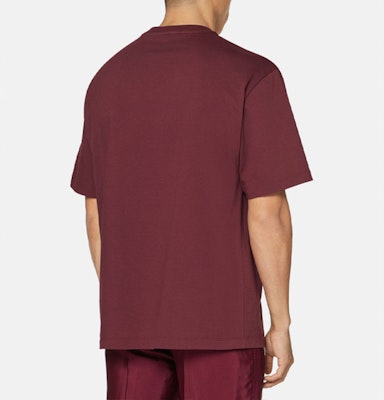 ヴェルサーチ ソリッドカラー ロゴプリント クルーネック Tシャツ マルーン SS22 1005170-1A03467-1R580 Purchase ヴェルサーチ ソリッドカラー ロゴプリント クルーネック Tシャツ マルーン SS22 1005170-1A03467-1R580