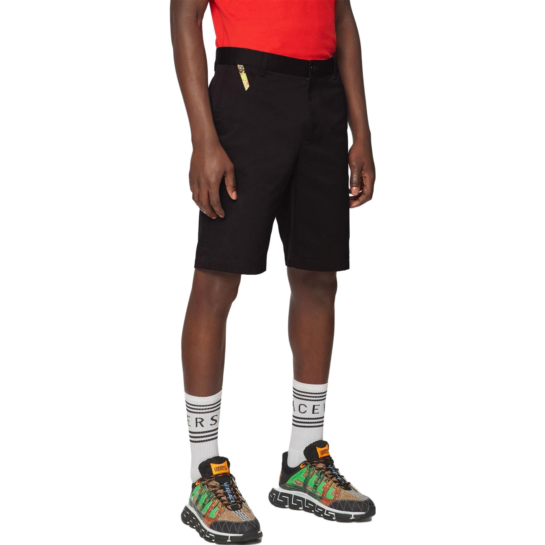 Details for VERSACE Celana Pendek Santai Polos Patchwork Hitam A89423-A229958-A1008