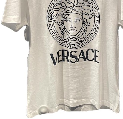 Versace SS24 White Crewneck T-Shirt with Letter and Graphic Print. 1011861-A230901-2W020 Purchase Versace SS24 White Crewneck T-Shirt with Letter and Graphic Print. 1011861-A230901-2W020