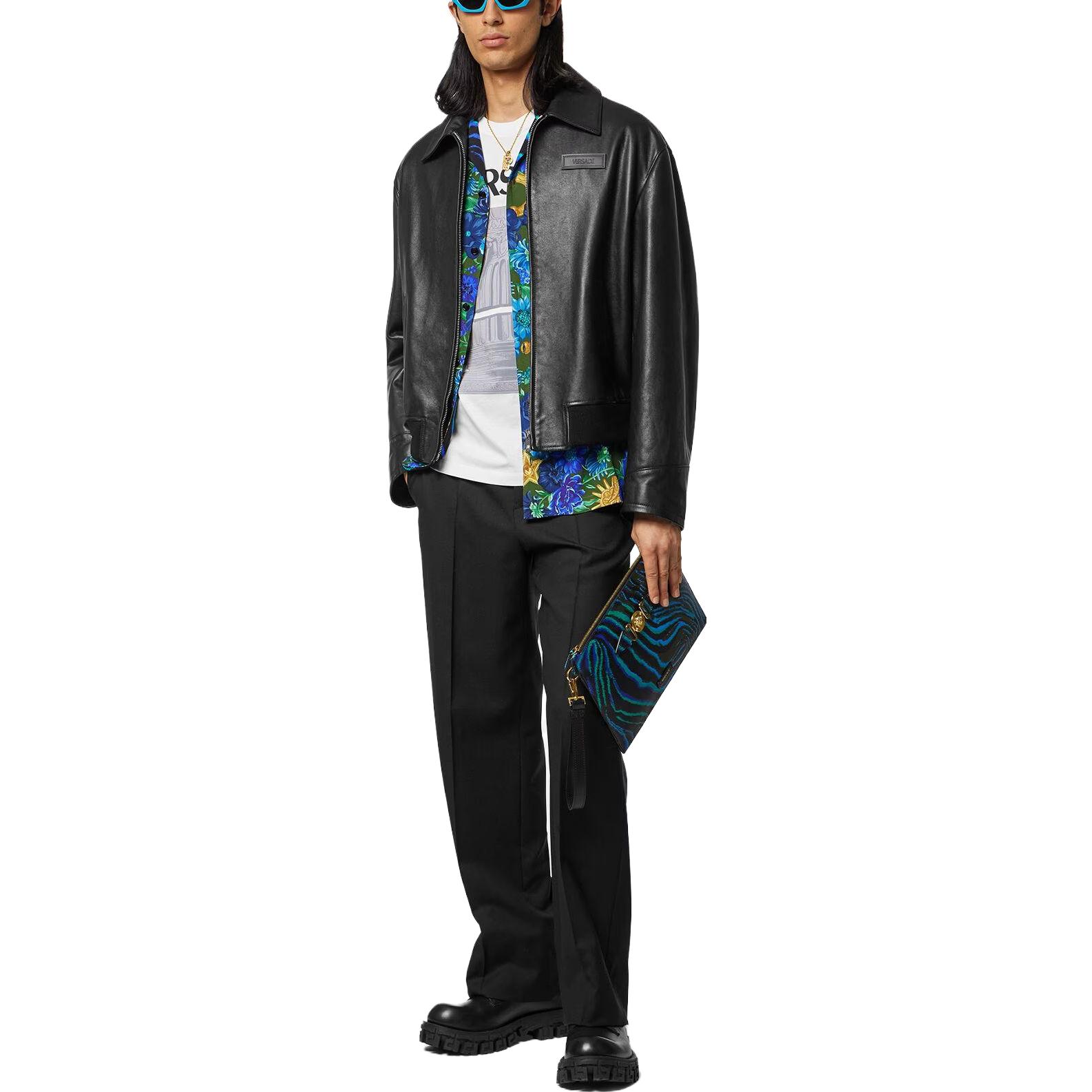 Lookbook VERSACE 白色字母建築印花圓領T恤 1010229-1A07449-1W000