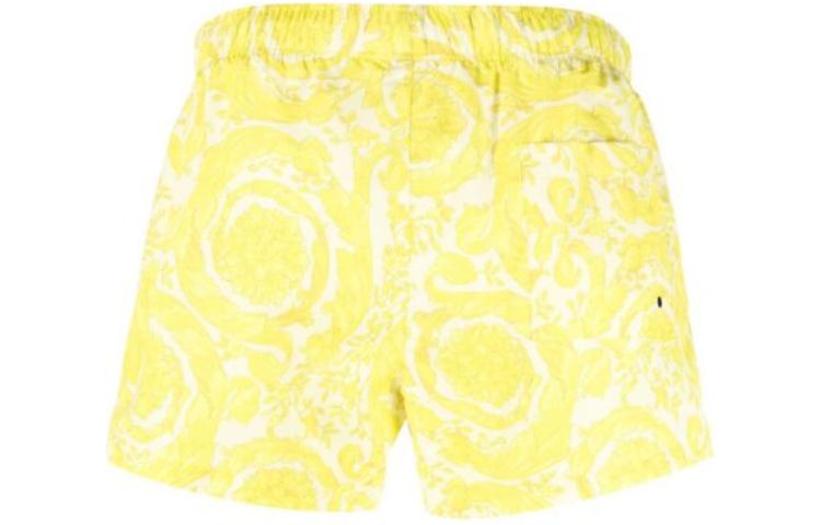 Lookbook VERSACE Amarillo Shorts Casual Logo con Cordón y Pierna Recta. 1002516-1A09901-5Y370