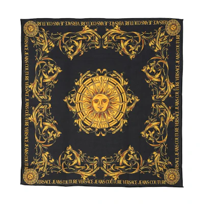 VERSACE Baroque Print Scarf Black Unisex Couple Style Winter Accessory. 72GA0Y01ZG066G89