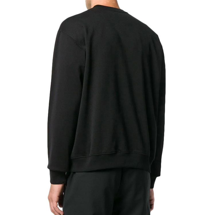 Shop ヴェルサーチ ブラック クルーネック スウェットシャツ ロゴプリント＆メデューサ A80471-A217878-A008-FS