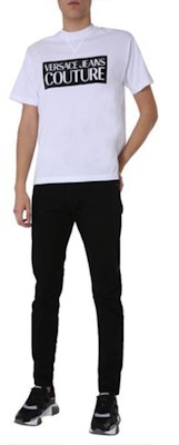 范思哲 黑色字母印花 白色T恤 B3GVA7-VN30331-L02 Purchase 范思哲 黑色字母印花 白色T恤 B3GVA7-VN30331-L02