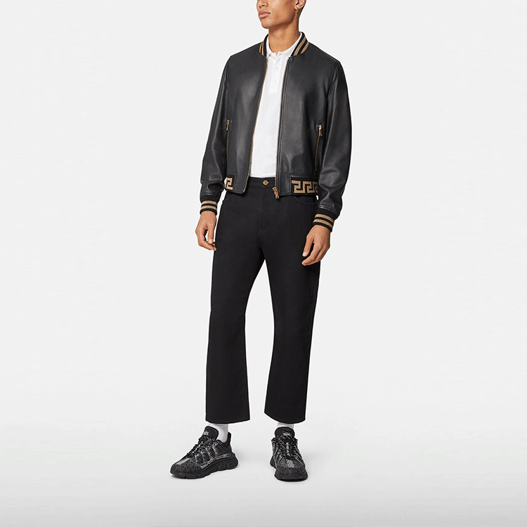 Lookbook VERSACE 黑色字母拉鍊棒球領夾克 A81890-1L00176-2B150