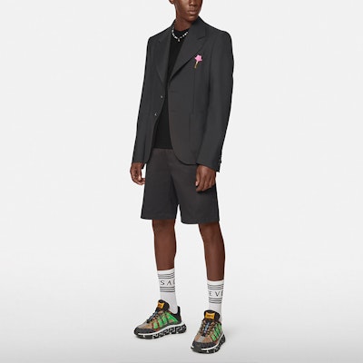 Versace 黑色刺繡Logo短袖圓領T恤 A89289-A228806-A1008 Lookbook Versace 黑色刺繡Logo短袖圓領T恤 A89289-A228806-A1008