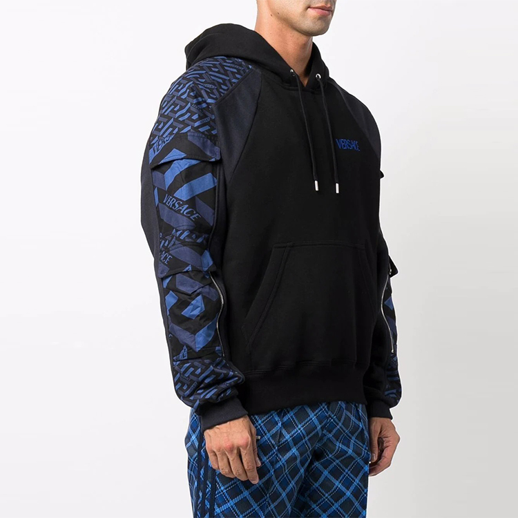 Purchase VERSACE 黑色刺繡標誌長袖連帽衫 1001788-1A01447-5U180