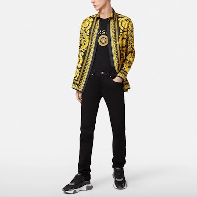 VERSACE 黑色標誌印花圓領T恤 A87372-A228806-A1008 Purchase VERSACE 黑色標誌印花圓領T恤 A87372-A228806-A1008