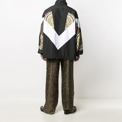 范思哲 黑色印花宽松休闲外套 A885411-F006132-B020 Shop 范思哲 黑色印花宽松休闲外套 A885411-F006132-B020