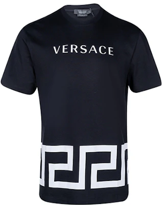 Camiseta Negra de Manga Corta con Estampado de Logo VERSACE. A88560-A235263-A1008 Order Camiseta Negra de Manga Corta con Estampado de Logo VERSACE. A88560-A235263-A1008