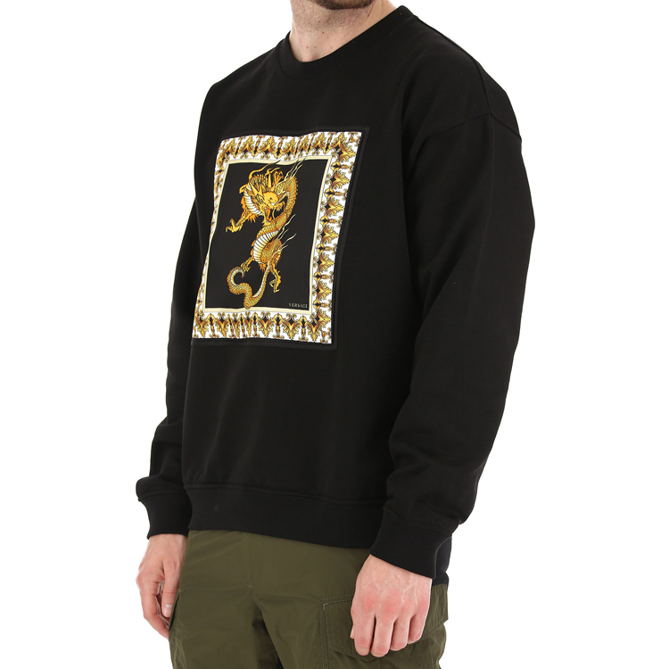 Shop VERSACE 黑色印花宽松圆领卫衣 A83533-A228146-A008