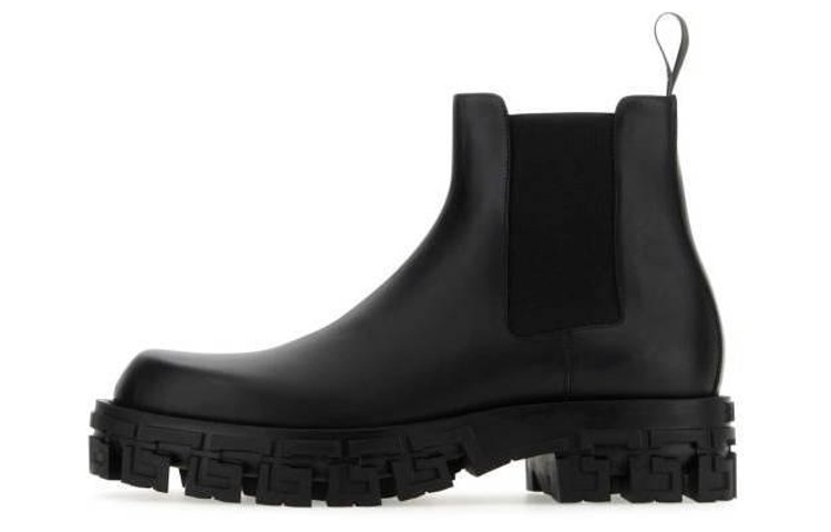 Versace Chelsea Boots 'Sleeve Simple Black'