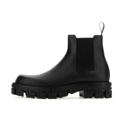 Versace Chelsea Boots 'Sleeve Simple Black'