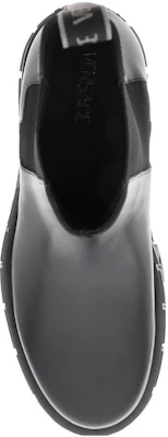 Versace Chelsea Boots 'Lengan Simple Hitam' 1010563-1A05956_1B000 Shop Versace Chelsea Boots 'Lengan Simple Hitam' 1010563-1A05956_1B000