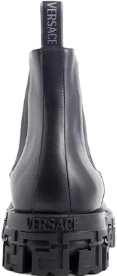 Versace Chelsea Boots 'Lengan Simple Hitam' 1010563-1A05956_1B000 Purchase Versace Chelsea Boots 'Lengan Simple Hitam' 1010563-1A05956_1B000