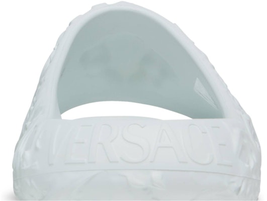 ヴェルサーチェ ディメンション プールスライド (グレー) 1005746-1A03446-1W000 Sizing ヴェルサーチェ ディメンション プールスライド (グレー) 1005746-1A03446-1W000