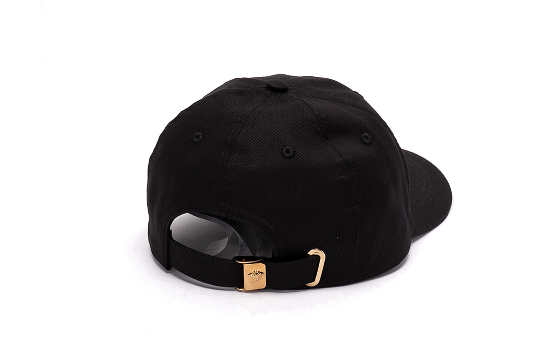 Lookbook Versace Gorra Béisbol Negra Unisex con Logo Bordado Estilo Pareja. 10126931A081032B150