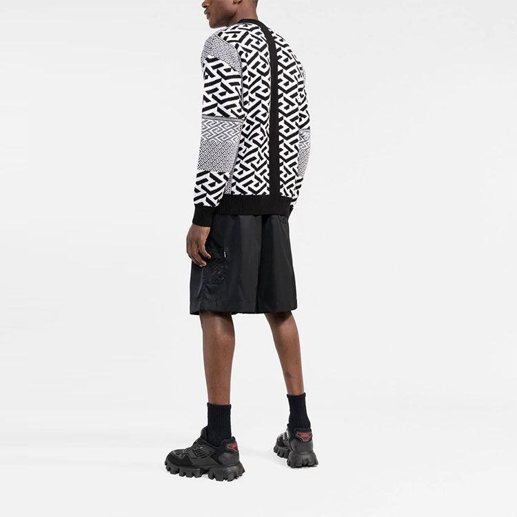 VERSACE FW22  Black Logo Jacquard Knit Wool Pullover Sweater. A87713-1A04249-2B020 圖 4