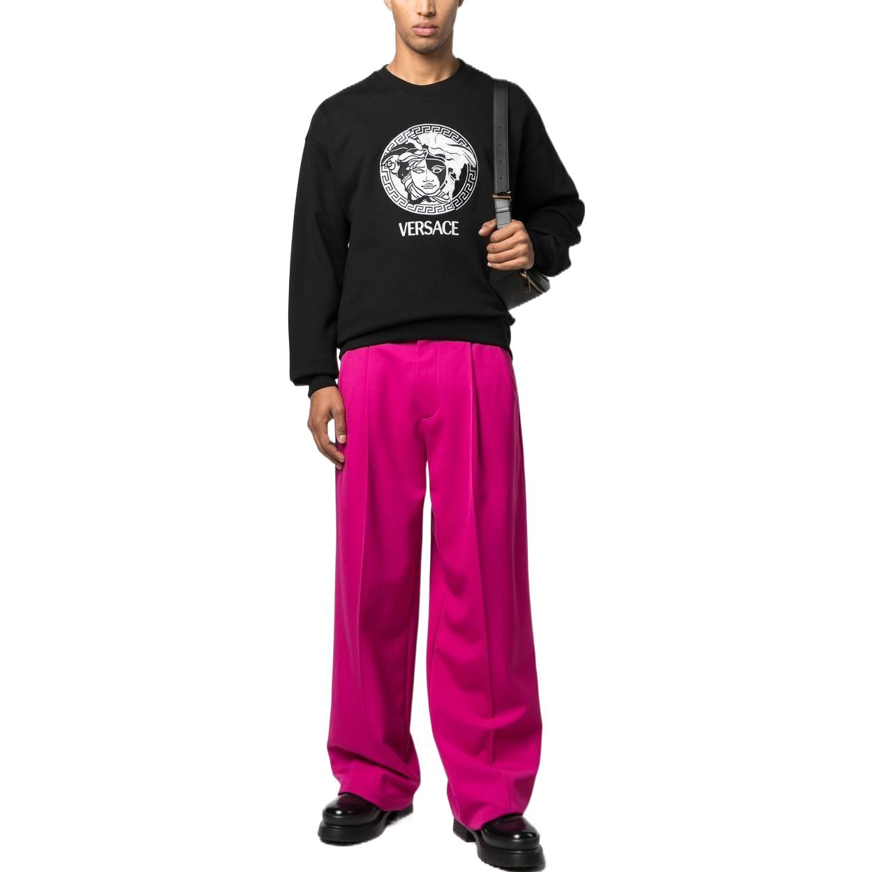 VERSACE FW22  Black Logo Print Crewneck Pullover Sweatshirt. 1006985-1A04970-1B000 圖 4