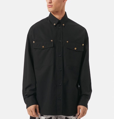 VERSACE FW22 Baju Hitam Lengan Panjang Berkancing Single 1006062-1A01816-1B000 Shop VERSACE FW22 Baju Hitam Lengan Panjang Berkancing Single 1006062-1A01816-1B000