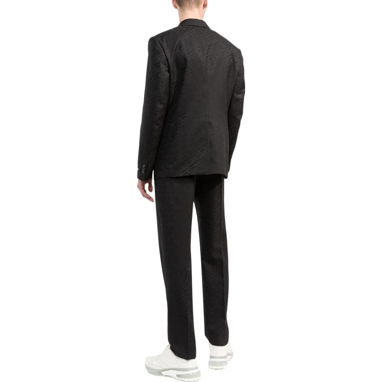 Purchase 베르사체 FW22 블랙 울 싱글브레스트 롱슬리브 블레이저. 1006009-1A04315-1B000