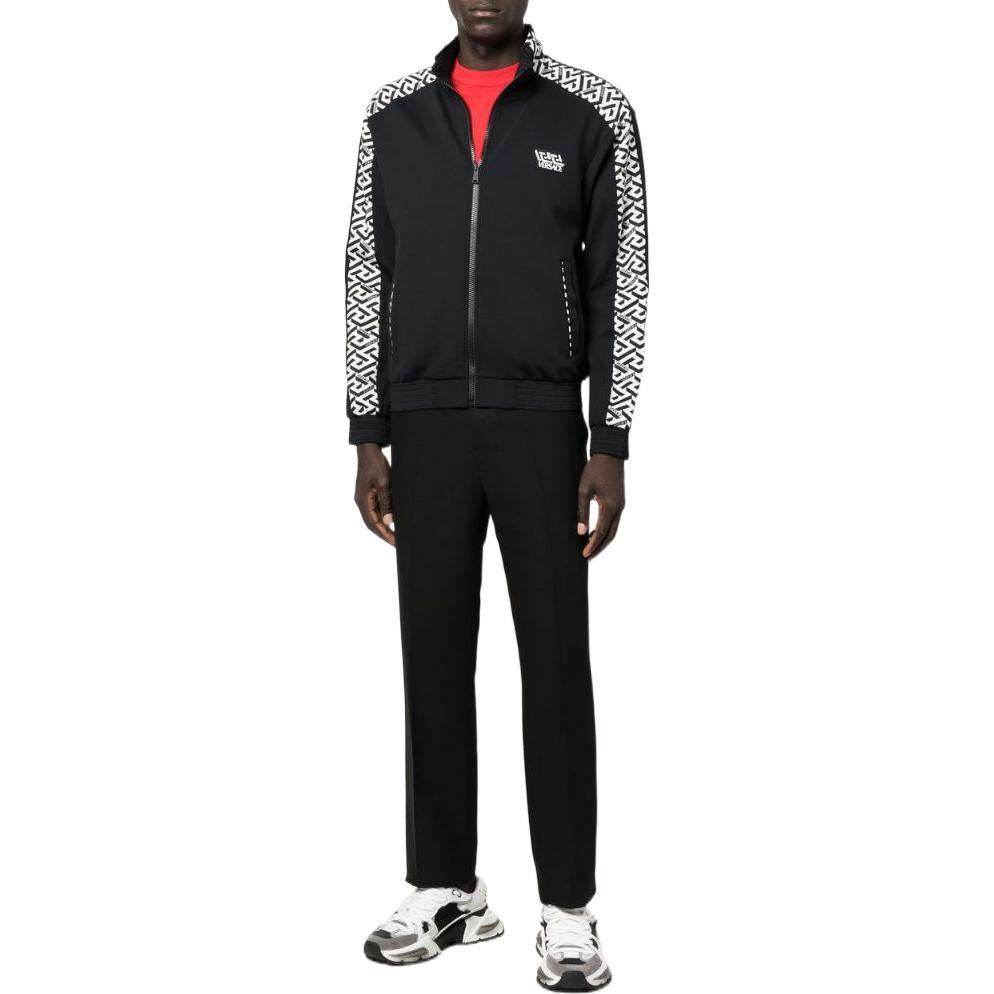 Lookbook VERSACE FW22  Black Zip-Up Jacket with Logo Print. 10021001A016232W020