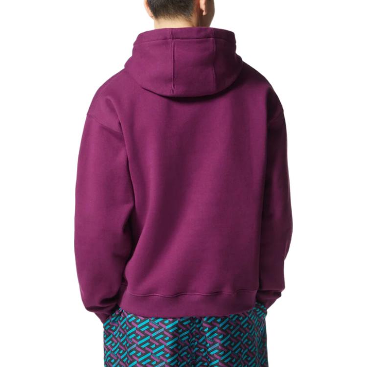 Shop ヴェルサーチ FW22 パープルレッドフーディー レターロゴプリント入り. 1006975-1A04511-1LA50