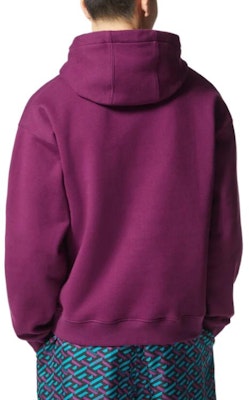 ヴェルサーチ FW22 パープルレッドフーディー レターロゴプリント入り. 1006975-1A04511-1LA50 Shop ヴェルサーチ FW22 パープルレッドフーディー レターロゴプリント入り. 1006975-1A04511-1LA50