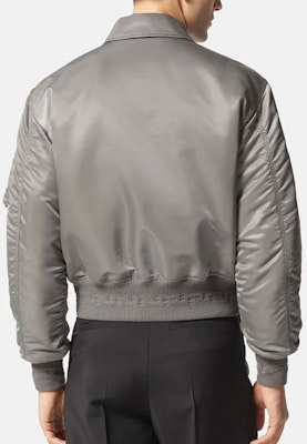 VERSACE FW22 Solid Color Patch Bomber Jacket in Gray 1006698-1A04656-1E460 Shop VERSACE FW22 Solid Color Patch Bomber Jacket in Gray 1006698-1A04656-1E460