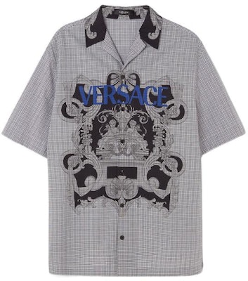 VERSACE FW22 Kemeja Corak Logo Lengan Pendek Lelaki Biru Kelabu 1006067-1A04361-5B040 Order VERSACE FW22 Kemeja Corak Logo Lengan Pendek Lelaki Biru Kelabu 1006067-1A04361-5B040